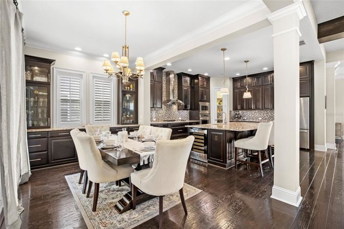 Image No.17-5 Bed House for sale