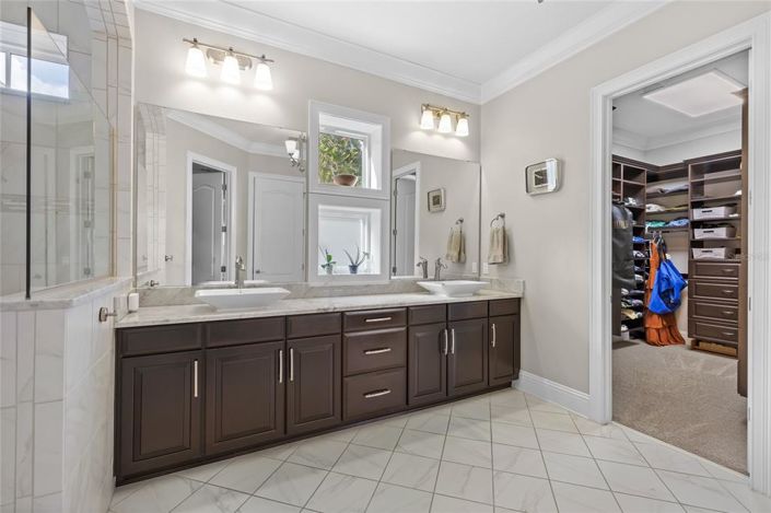 Image No.24-5 Bed House for sale