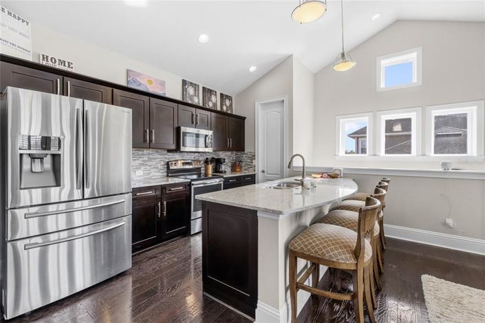 Image No.40-5 Bed House for sale