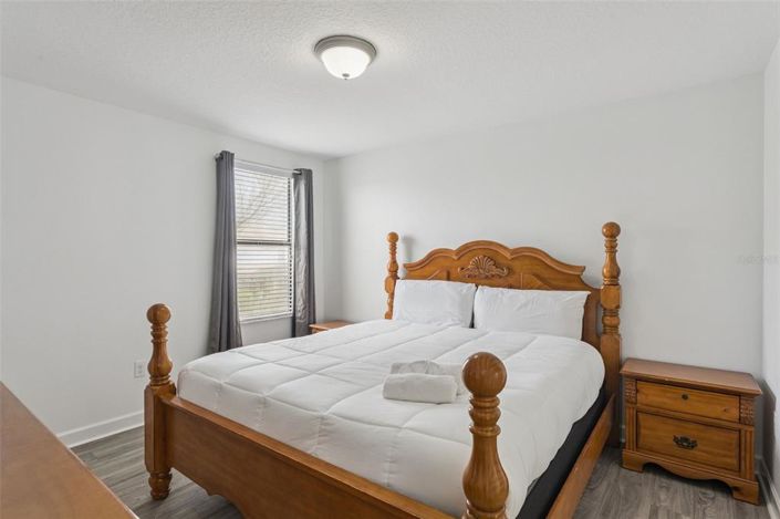 Image No.24-9 Bed House for sale