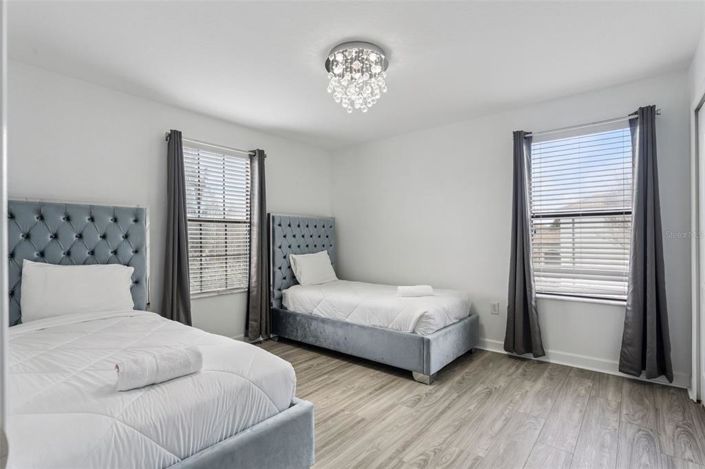 Image No.29-9 Bed House for sale