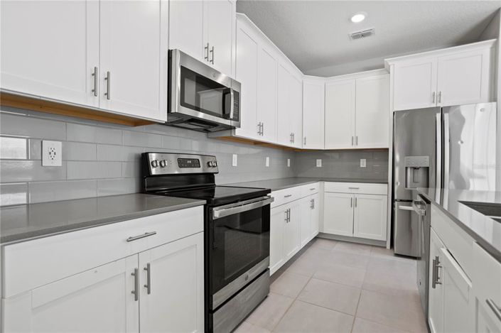 Image No.9-4 Bed House for sale