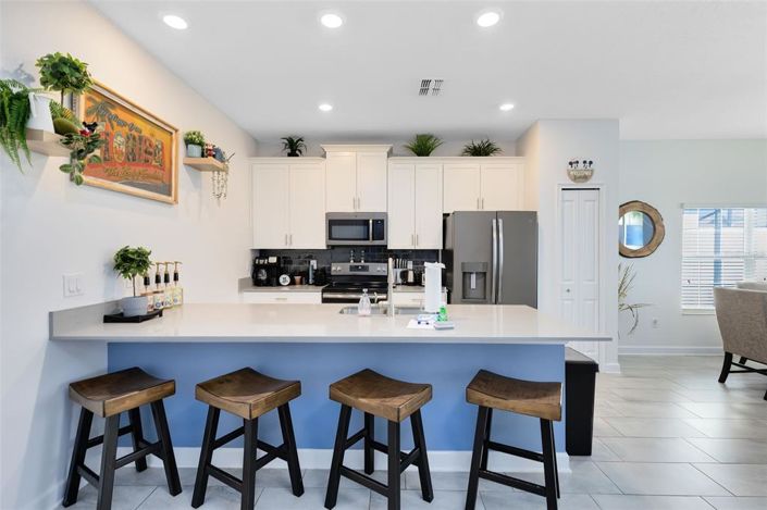 Image No.7-5 Bed Townhouse for sale