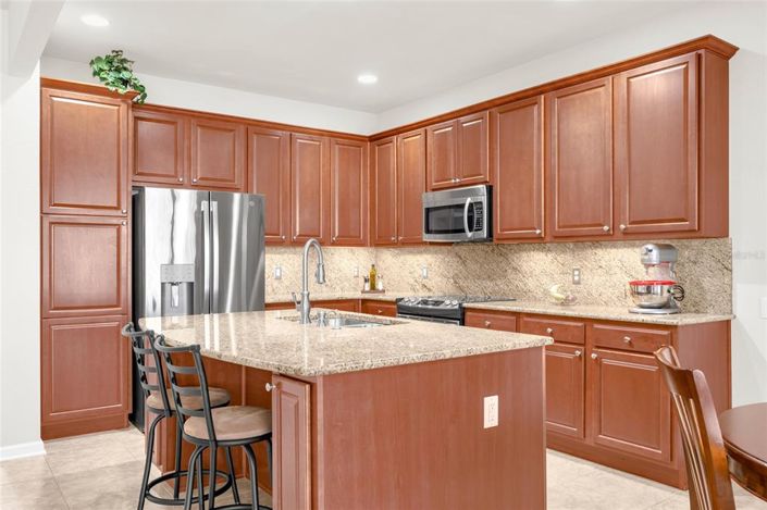 Image No.13-4 Bed House for sale