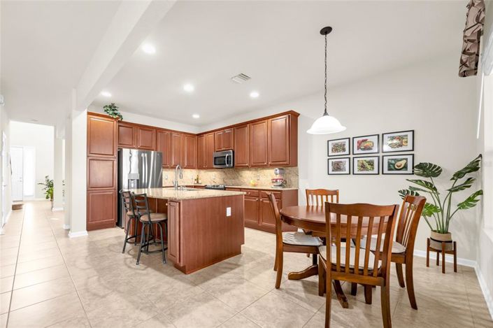 Image No.16-4 Bed House for sale