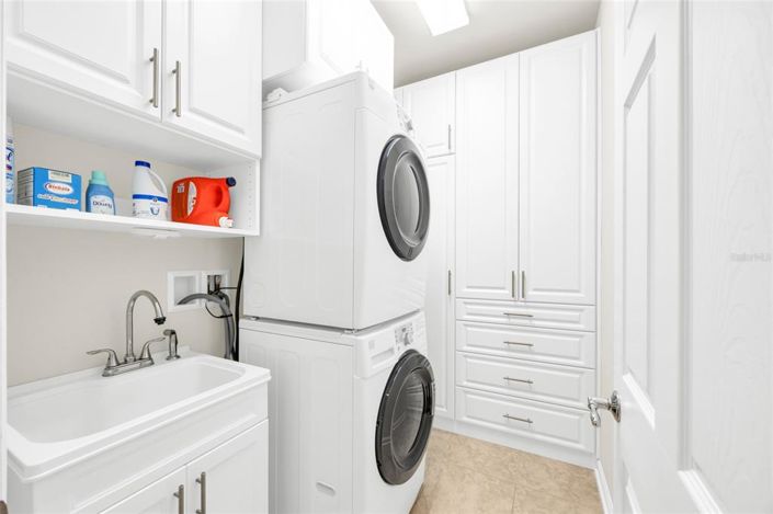 Image No.22-4 Bed House for sale