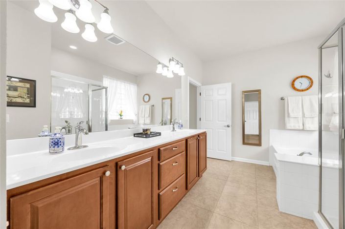 Image No.29-4 Bed House for sale