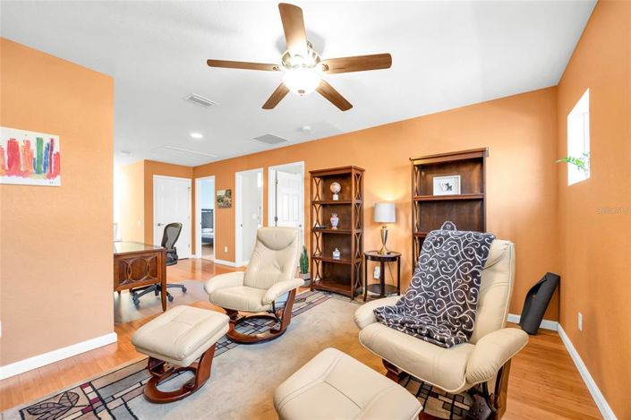 Image No.30-4 Bed House for sale