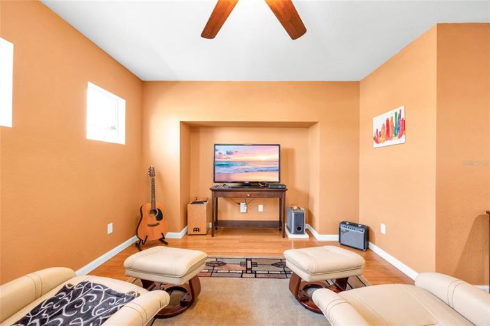 Image No.31-4 Bed House for sale