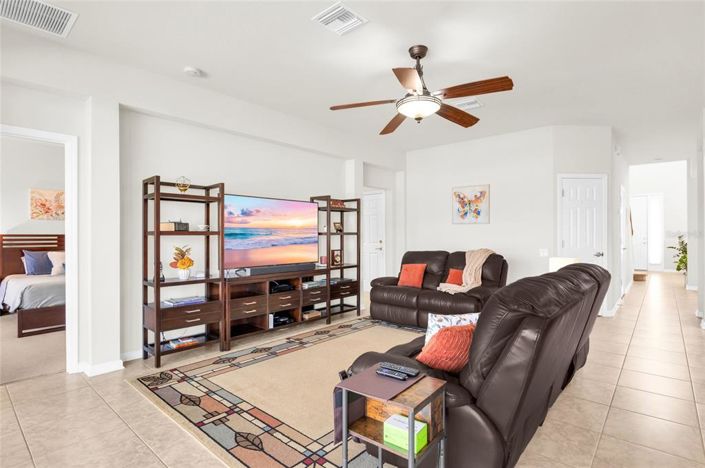 Image No.5-4 Bed House for sale