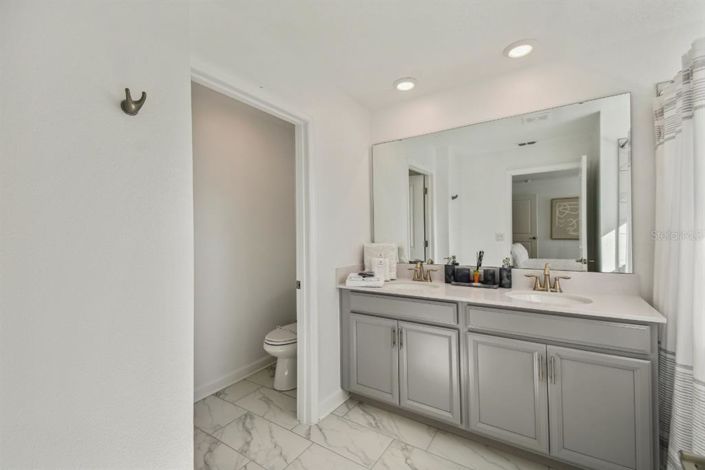 Image No.44-4 Bed Townhouse for sale