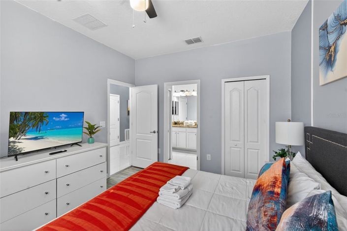 Image No.11-7 Bed House for sale