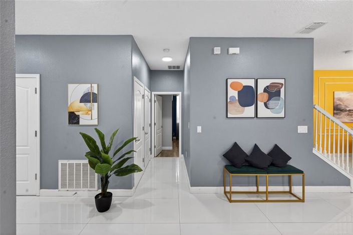 Image No.9-7 Bed House for sale