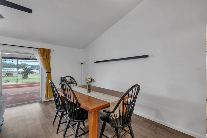 Image No.11-3 Bed House for sale