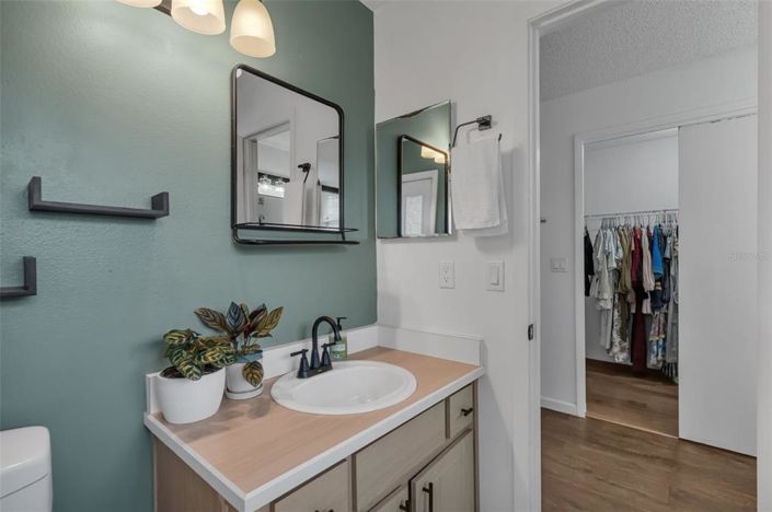 Image No.18-3 Bed House for sale