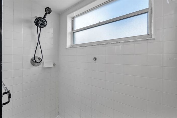 Image No.19-3 Bed House for sale