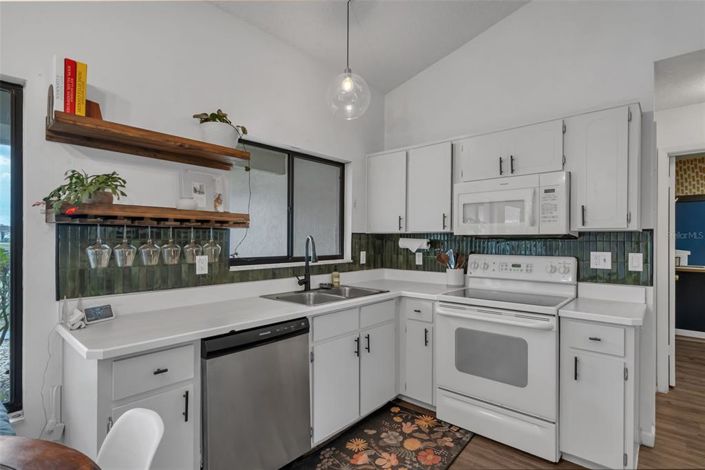 Image No.4-3 Bed House for sale