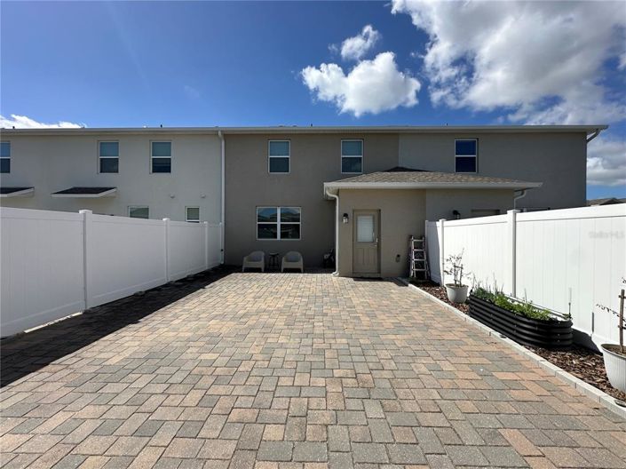 Image No.23-4 Bed Townhouse for sale