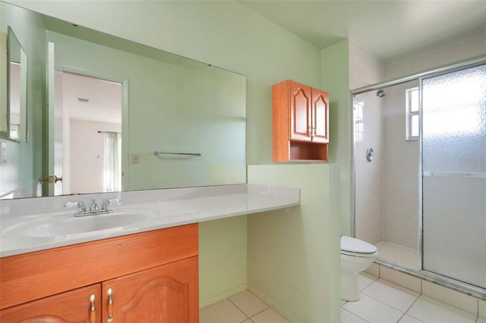 Image No.14-3 Bed House for sale