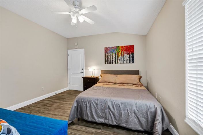 Image No.22-4 Bed House for sale