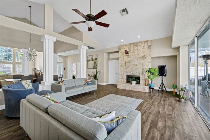 Image No.9-4 Bed House for sale