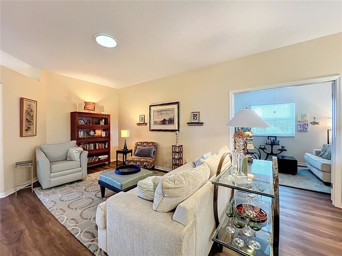 Image No.18-2 Bed House for sale