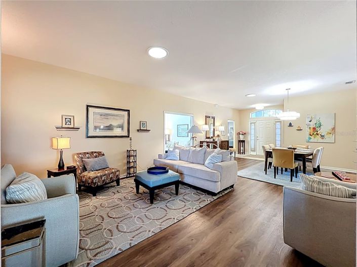 Image No.19-2 Bed House for sale