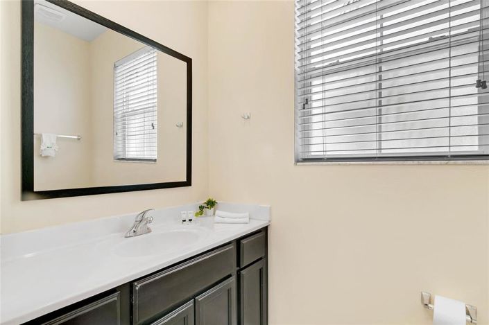 Image No.14-3 Bed Townhouse for sale