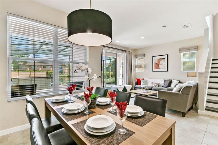 Image No.18-3 Bed Townhouse for sale