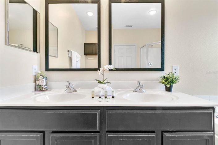 Image No.6-3 Bed Townhouse for sale