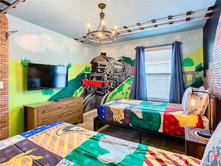 Image No.9-7 Bed House for sale