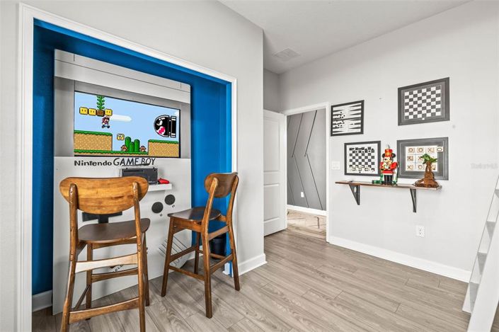 Image No.16-5 Bed Townhouse for sale