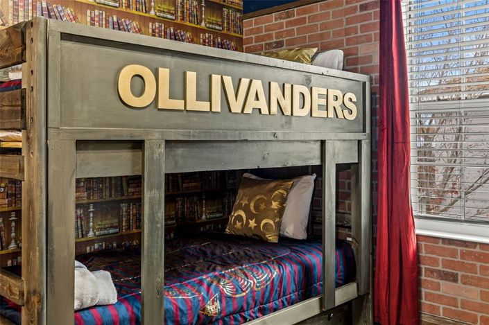 Image No.25-5 Bed Townhouse for sale