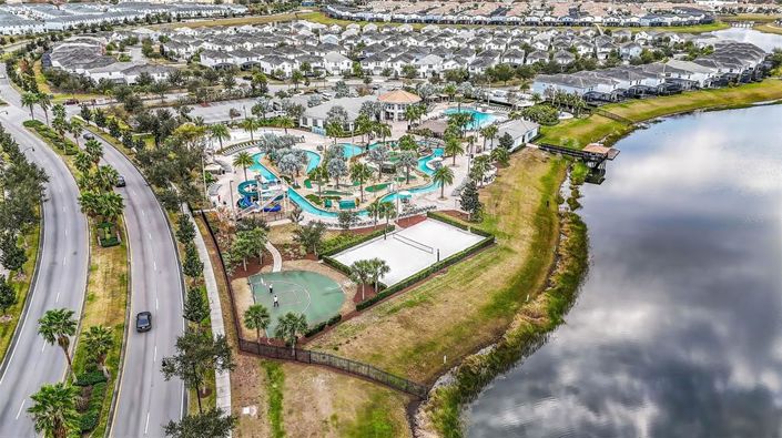 Image No.52-5 Bed Townhouse for sale