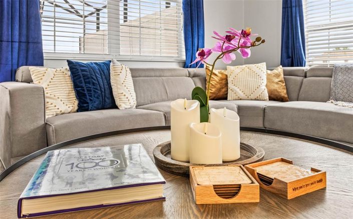 Image No.9-5 Bed Townhouse for sale