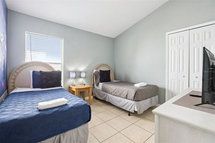 Image No.19-4 Bed House for sale
