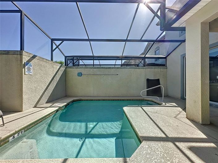 Image No.22-4 Bed Townhouse for sale