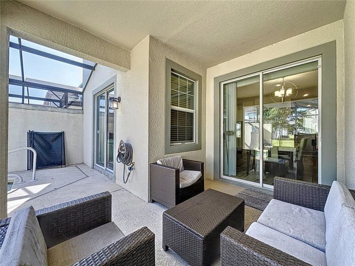 Image No.27-4 Bed Townhouse for sale