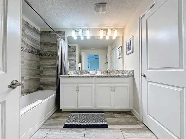 Image No.40-4 Bed Townhouse for sale