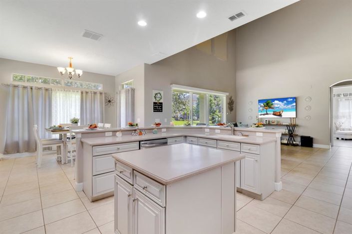 Image No.13-4 Bed House for sale