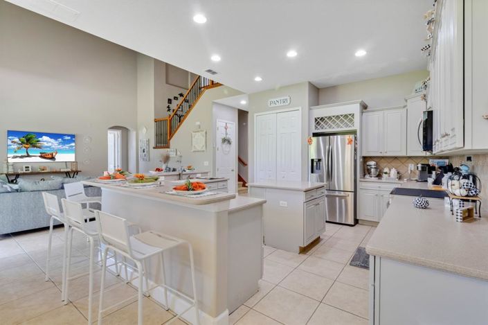 Image No.16-4 Bed House for sale