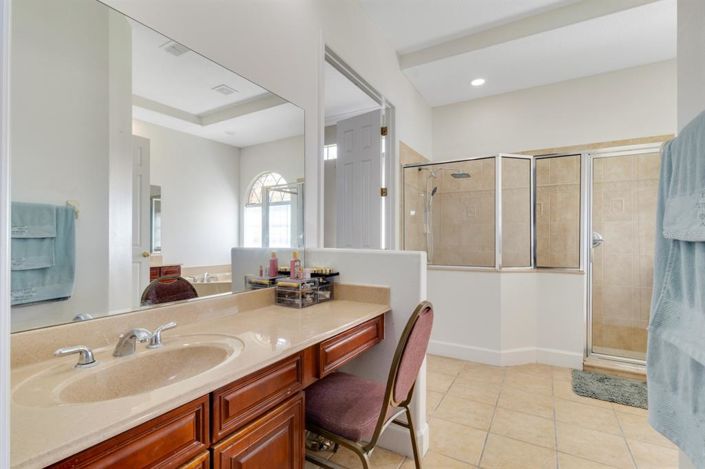 Image No.25-4 Bed House for sale