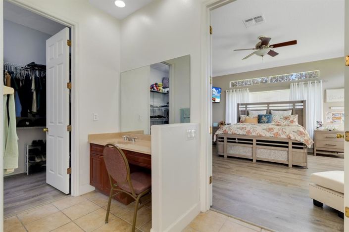 Image No.26-4 Bed House for sale