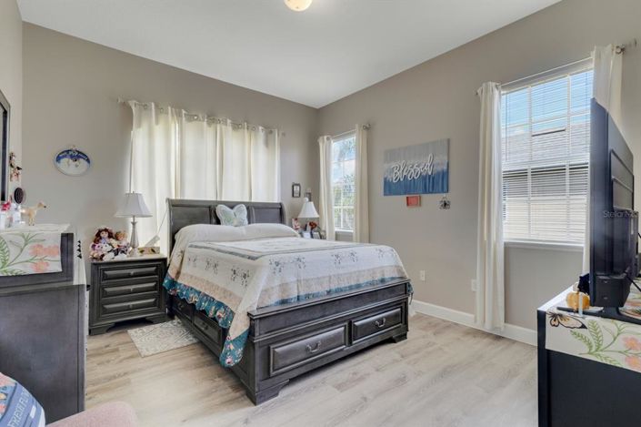 Image No.33-4 Bed House for sale