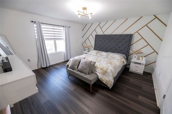 Image No.26-3 Bed Townhouse for sale