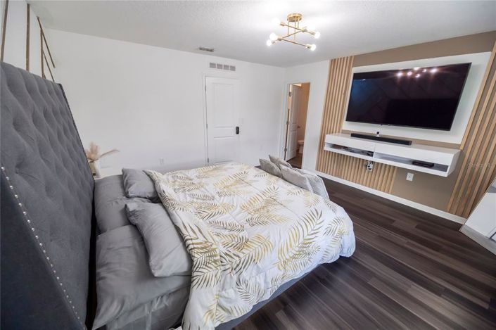 Image No.27-3 Bed Townhouse for sale