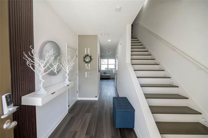 Image No.6-3 Bed Townhouse for sale