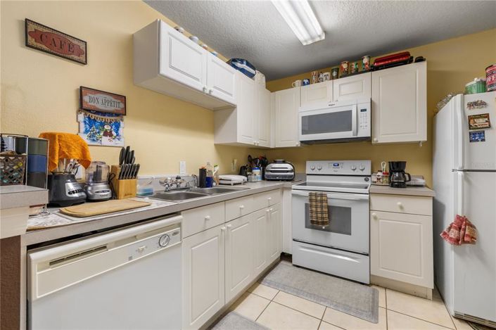 Image No.10-3 Bed Apartment for sale