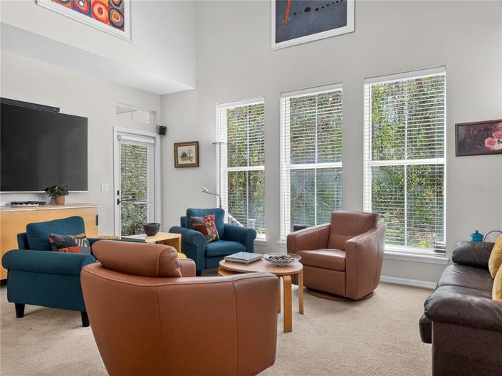 Image No.18-4 Bed House for sale