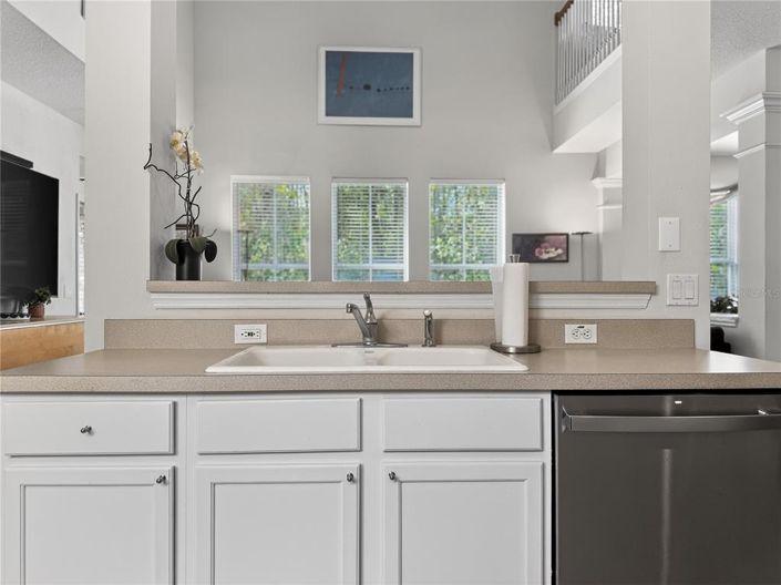 Image No.28-4 Bed House for sale